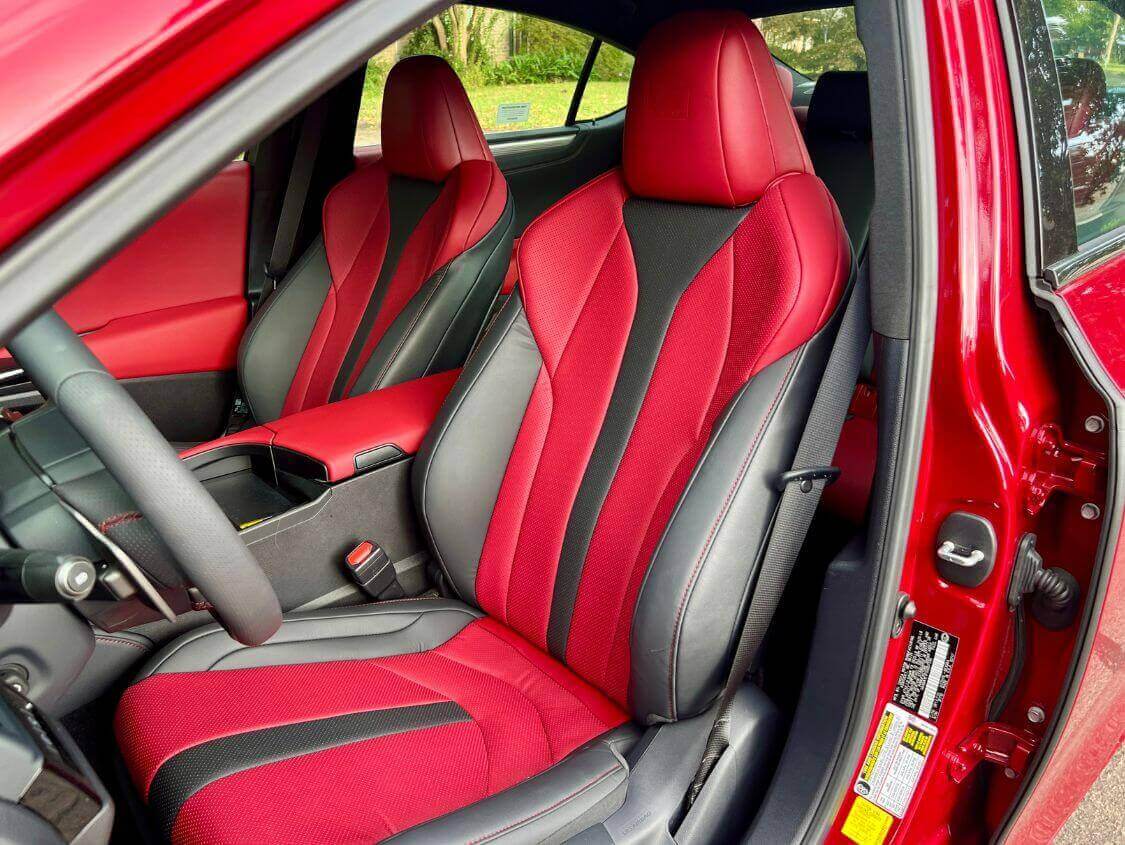 2025 Lexus ES 300h F SPORT Handling Review